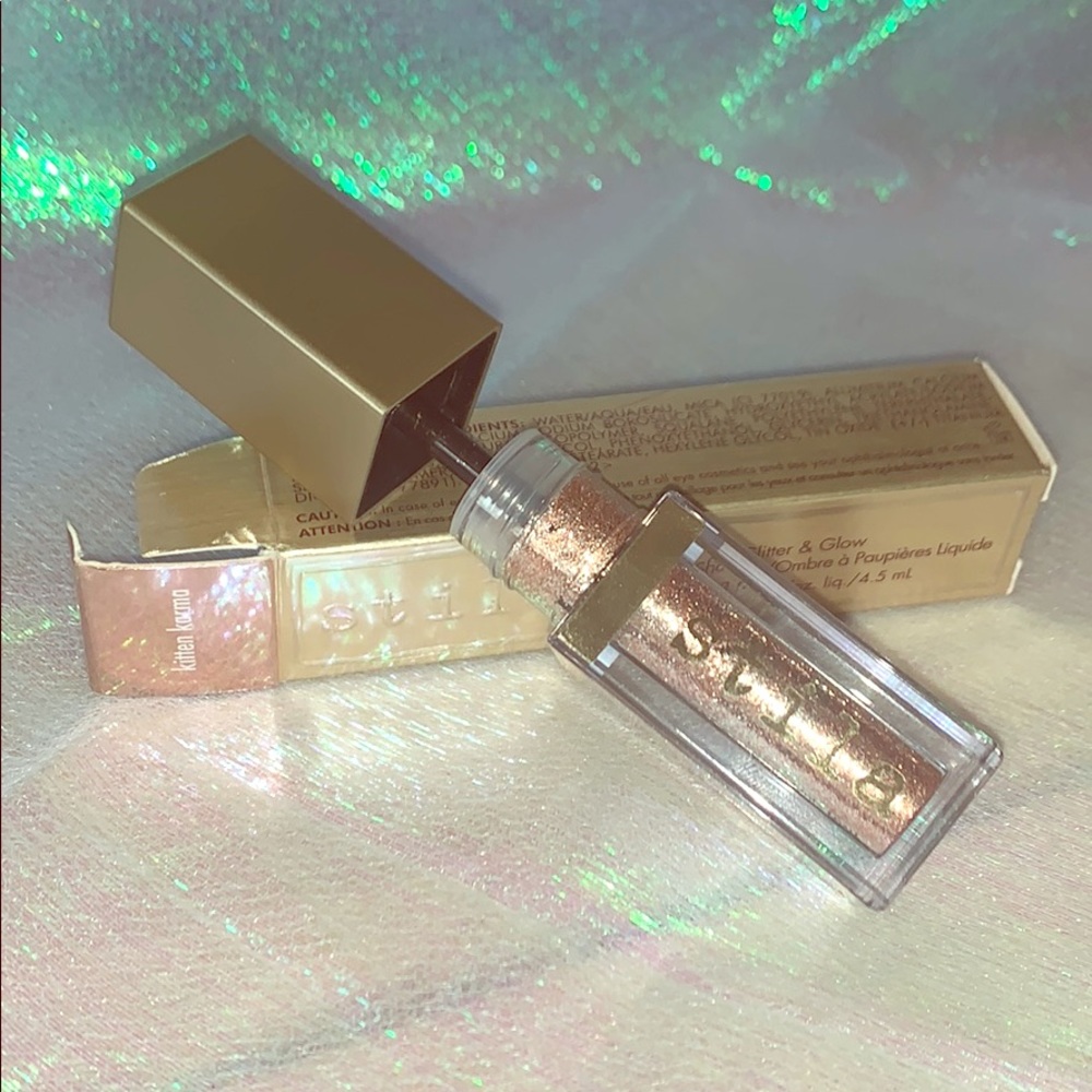 Stila Glitter & Glow eyeshadow Regular size.